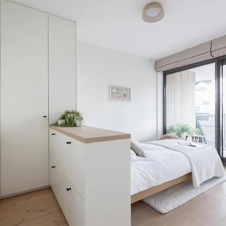 Spacious Sea View Apartment With Pool Ostende