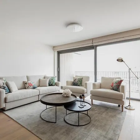 Appartement Spacious Sea View Apartment With Pool
